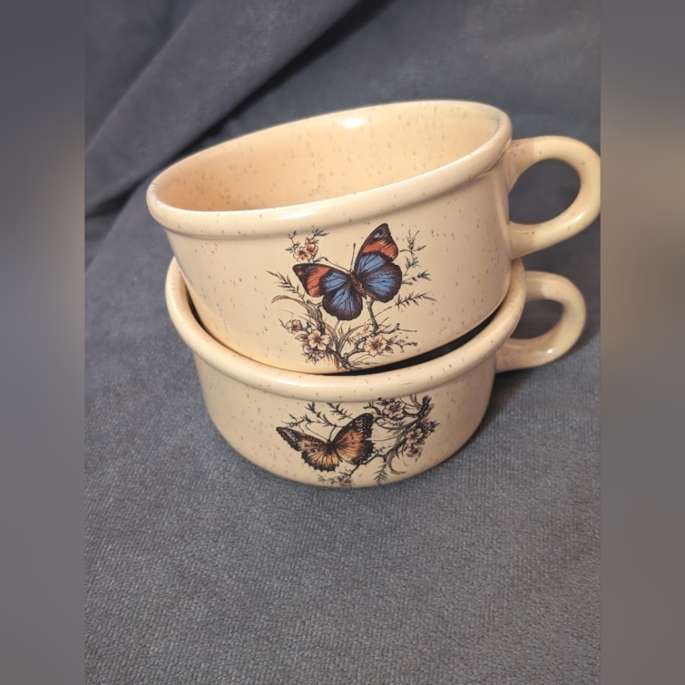 Butterfly Soup Mug, Treasure Craft  Crockery Made in U.S.A. Yellow Speckled 1970